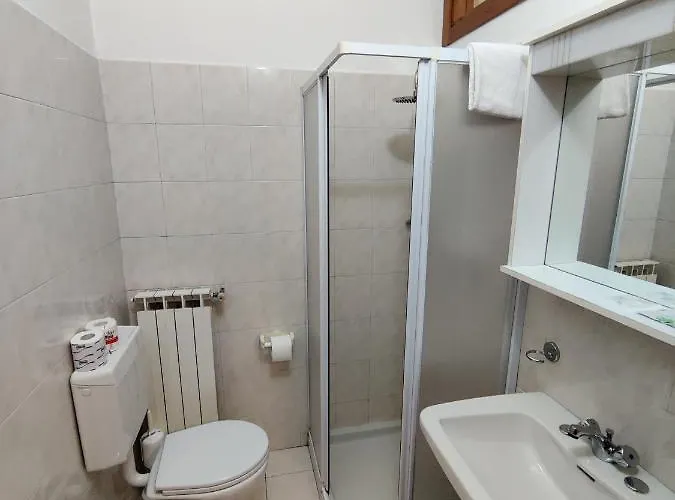 Baffo Hotell Chiuro