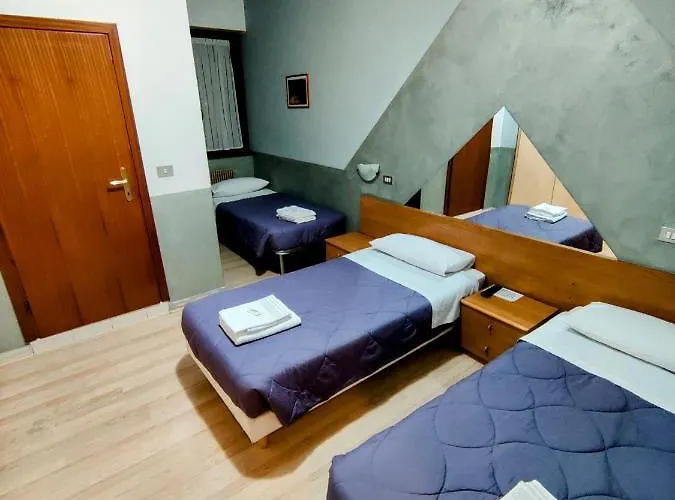 Baffo Hotell Chiuro
